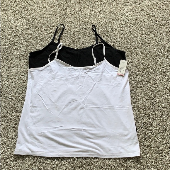 COPY - Black and white camisole - Picture 1 of 3